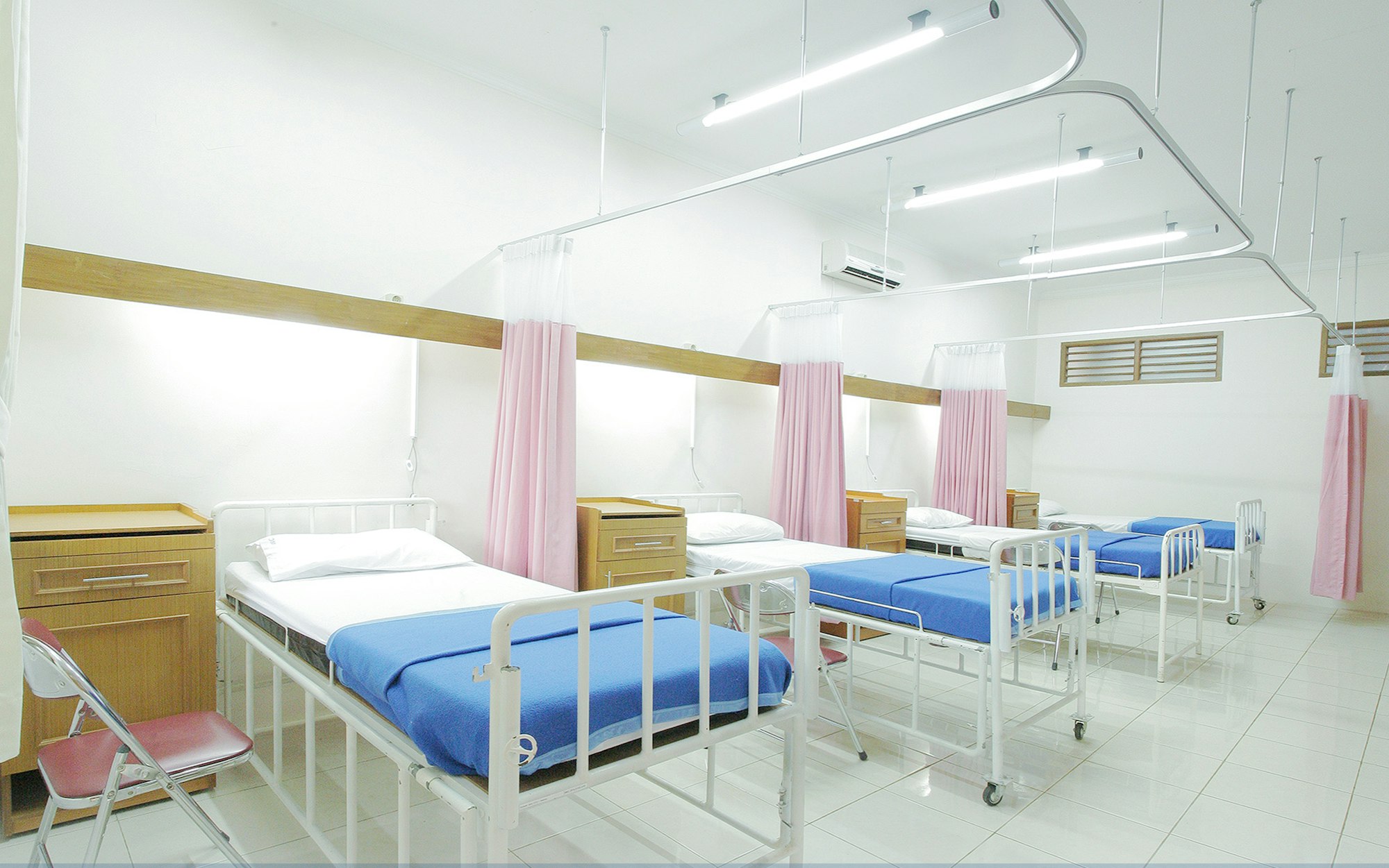 Opening a licensed clinic in the UAE, step by step