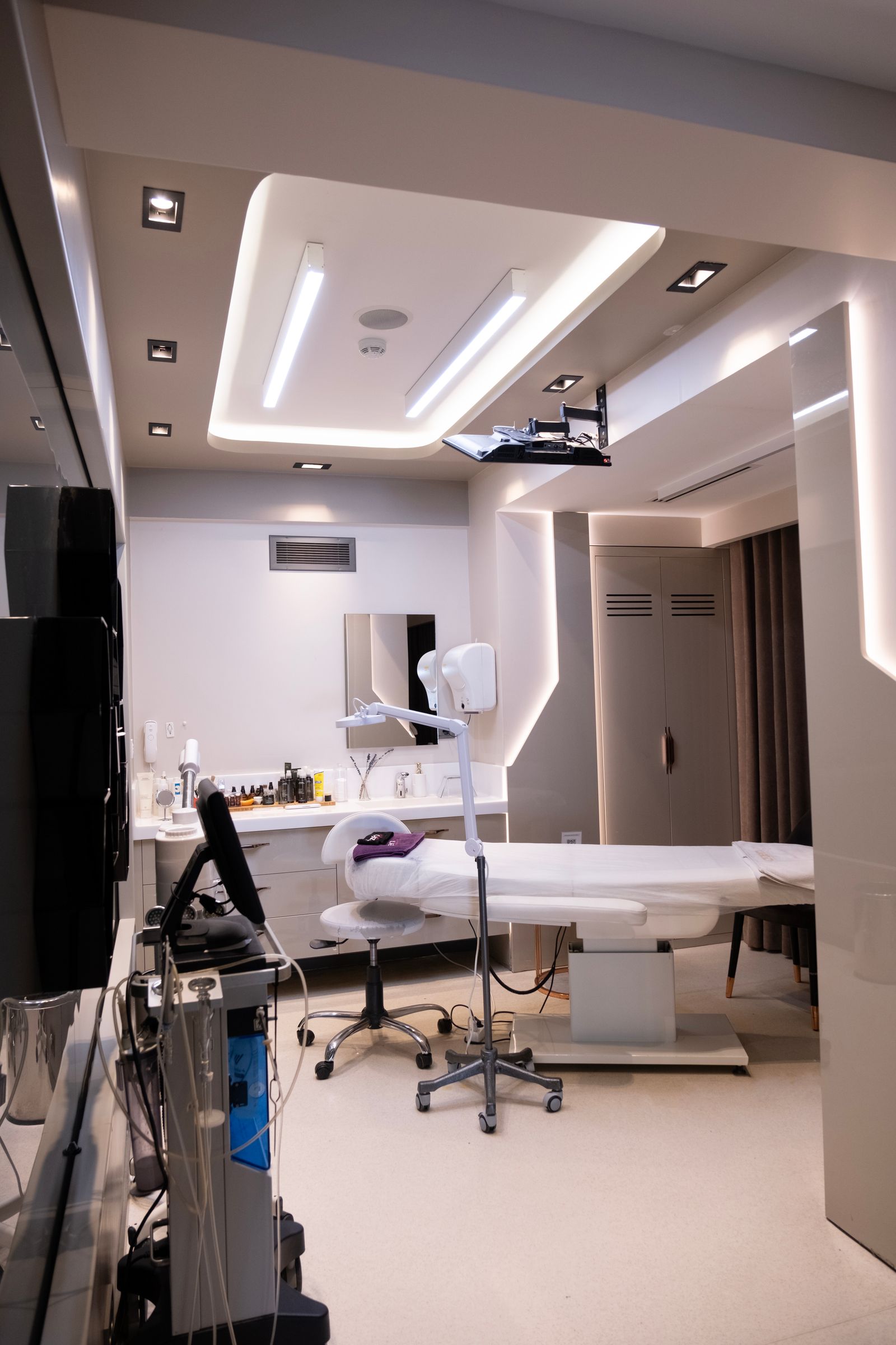 Newly licensed dental and aesthetic treatment room in JBR, Dubai
